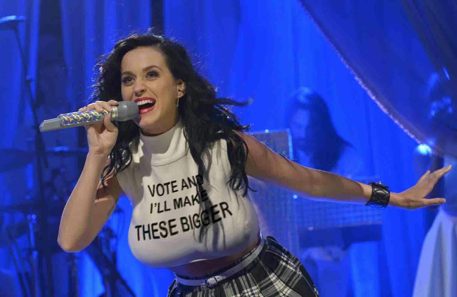 Katy Perry Huge Boobs Got Even Bigger Big Boobs Celebrities 